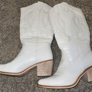 Pierre Dumas White Cowgirl Boots